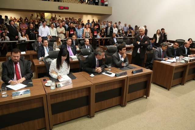 Deputados ter&atilde;o reuni&atilde;o com servidores amanh&atilde; sobre reforma