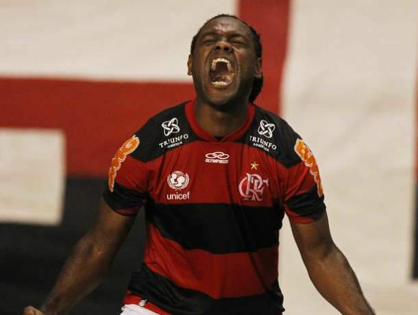  Vagner decide e Flamengo vence Vasco por um 1 a 0