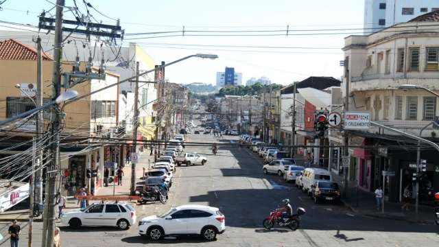 Prefeito diz que m&aacute;quinas come&ccedil;am obras do Reviva Centro na segunda