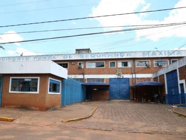 Ap&oacute;s serrar grade de cela, preso tem plano de fuga frustrado ao levar choque 