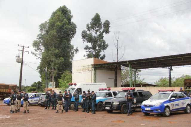 Lix&atilde;o &eacute; fechado e presen&ccedil;a da Pol&iacute;cia Militar frustra protesto de catadores 