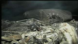 Com a explosão, três morreram carbonizados e os dois sobreviventes ficaram com cerca de 80% de queimaduras pelo corpo (Imagens: TV Globo)