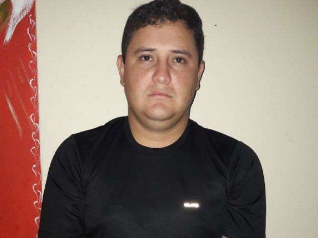 Policial &eacute; preso com mais de meia tonelada de maconha na fronteira com MS 