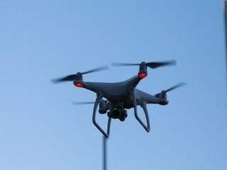 Com regras valendo, d&uacute;vida de quem pilota drone &eacute; quanto &agrave; fiscaliza&ccedil;&atilde;o