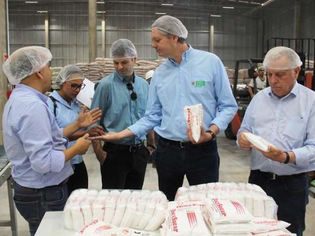 F&aacute;brica come&ccedil;a a produzir 25 toneladas de a&ccedil;ucar por hora