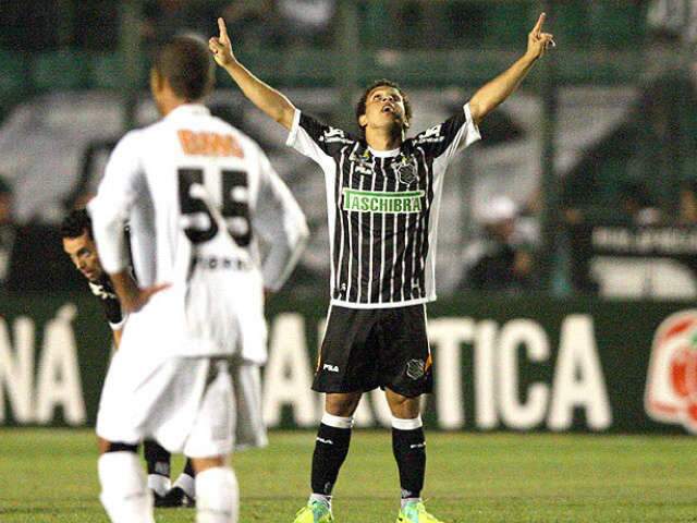  Com gol no fim da partida, Figueirense bate o Galo e &ldquo;dorme&rdquo; no G5