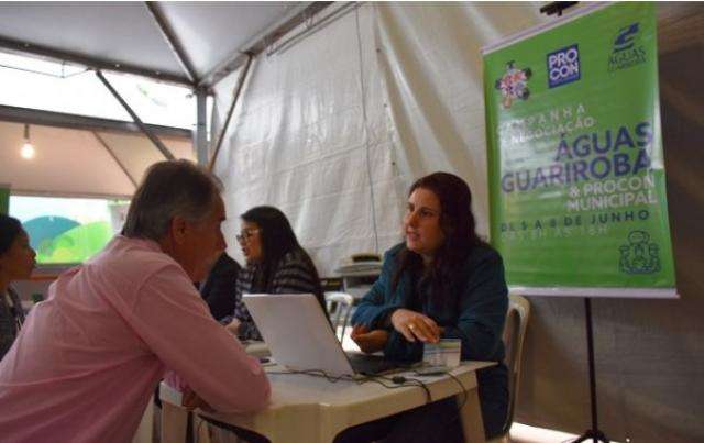 Procon faz mutir&atilde;o na Pra&ccedil;a do R&aacute;dio para popula&ccedil;&atilde;o renegociar d&iacute;vida 