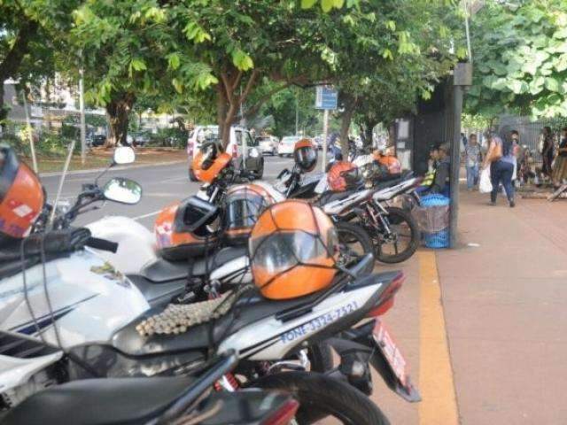 Reinaldo veta mudan&ccedil;a na concess&atilde;o de benef&iacute;cio fiscal a mototaxistas