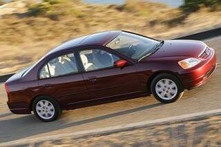 Honda convoca proprietários do modelo Civic 2001 a 2003 e CR-V 2002 para recall