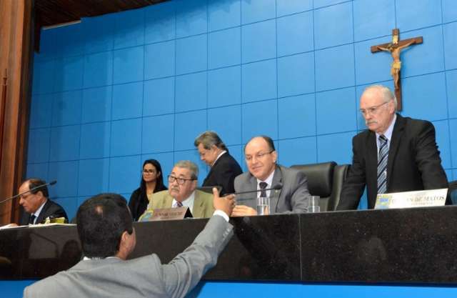 Projeto que reduz ICMS do diesel &eacute; aprovado em primeira vota&ccedil;&atilde;o 