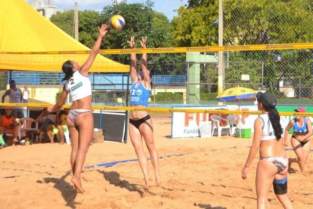 Tr&ecirc;s Lagoas recebe etapa do circuito estadual de v&ocirc;lei de praia