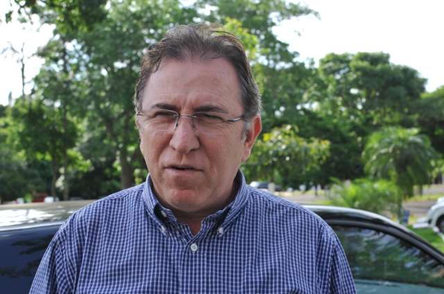 Aus&ecirc;ncia de conselheiro durante visita aumenta rumores de indica&ccedil;&atilde;o de Giroto