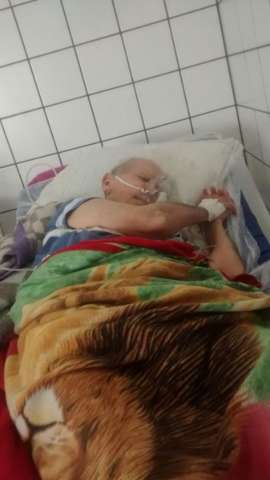 Idoso com pneumonia aguarda vaga em hospital h&aacute; tr&ecirc;s dias