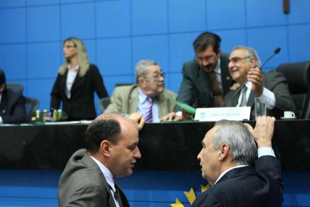 Londres garante que Giroto vai deixar o governo para ser candidato pelo PR