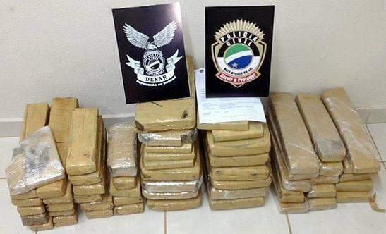 Dois s&atilde;o presos com 73 quilos de maconha que seriam levados para Bel&eacute;m