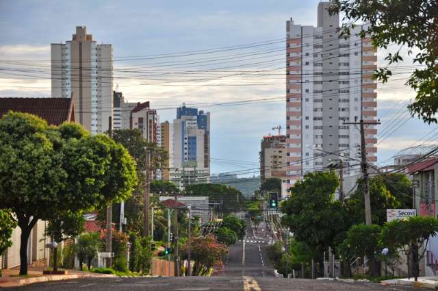 Segunda-feira amanhece com c&eacute;u aberto e temperatura amena na Capital