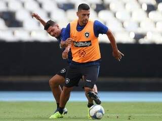 Diego Souza deve estrear pelo Botafogo no clássico contra o Fluminense. (Foto: Victor Silva/SS Press/Botafogo)
