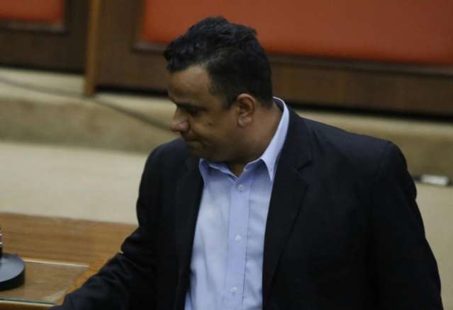 Testemunha diz que Olarte usava influ&ecirc;ncia para intimidar pessoas