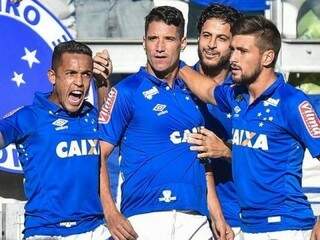 Thiado Neves e Arrastaeta garantiram a invencibilidade do time com dois gols na partida, (Agencia I7 Mineirão) 