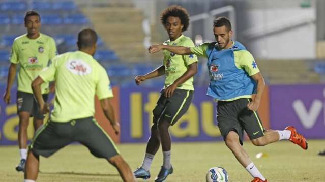 Sele&ccedil;&atilde;o brasileira est&aacute; definida e quer retribuir carinho do torcedor, diz CBF