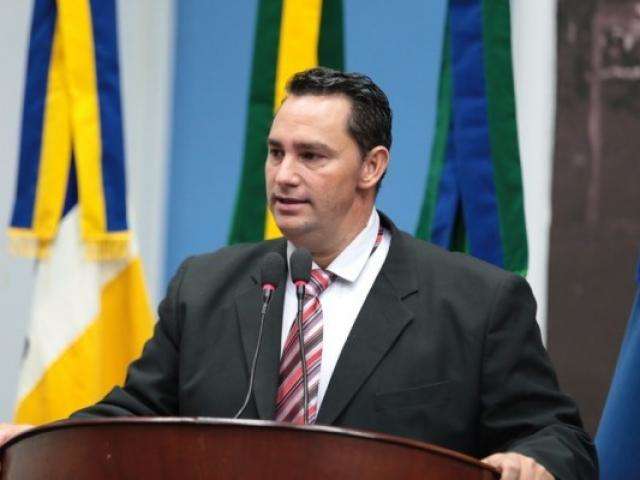 Vereador nega que se referia a dinheiro p&uacute;blico ao citar &quot;200 contos&quot; em &aacute;udio 