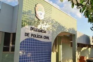 Idosa grita por socorro e é encontrada morta dentro de casa Idosa grita por socorro e é encontrada morta dentro de casa