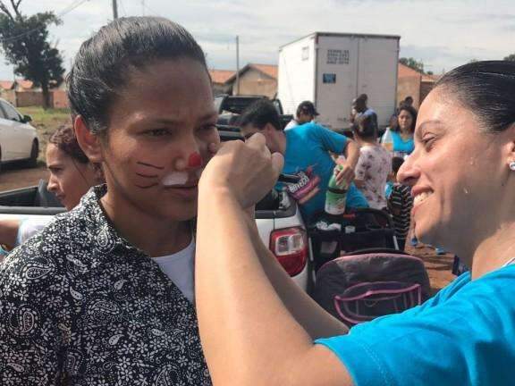 Solidariedade e uni&atilde;o levam alegria &agrave; Cidade de Deus durante a P&aacute;scoa