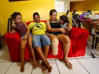 H&aacute; 10 meses, Simone teve muito mais que a perna estra&ccedil;alhada em acidente