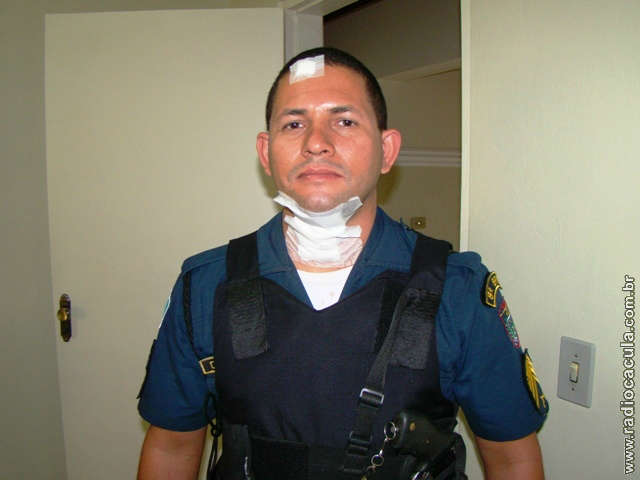  Sargento da PM &eacute; agredido a pauladas durante persegui&ccedil;&atilde;o