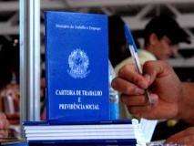 Brasil fecha 20,8 mil vagas de trabalho formal em 2017