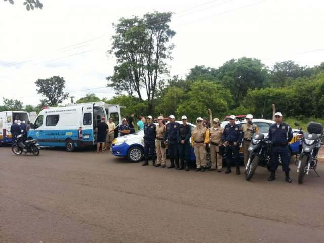 Blitz na avenida Euler de Azevedo encerra curso de novos agentes de tr&acirc;nsito 