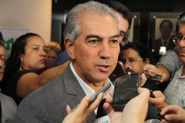 Governador diz que obras nos munic&iacute;pios ajudam novos prefeitos