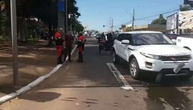 AO VIVO: Acidente entre moto e carro deixa tr&acirc;nsito lento na Joaquim Murtinho