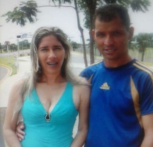 Casal &eacute; morto a tiros em casa; pol&iacute;cia suspeita de assassinato e suic&iacute;dio