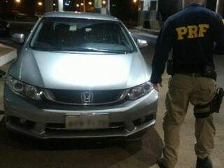 Jovem rende fam&iacute;lia, rouba carro e &eacute; preso a caminho do Paraguai