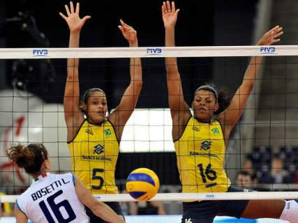  De virada, Brasil vence Itália no Grand Prix de vôlei feminino