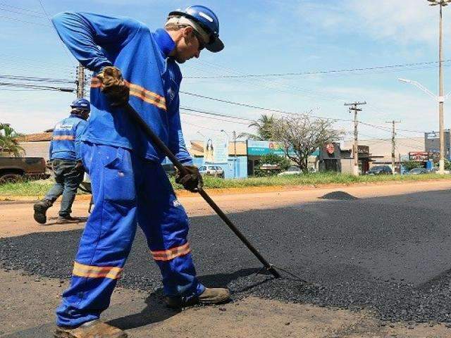 Munic&iacute;pios receber&atilde;o R$ 11,5 milh&otilde;es em obras de asfalto e saneamento