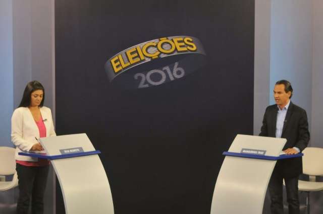 No 1&ordm; bloco, candidatos a prefeito duelam sobre sa&uacute;de, den&uacute;ncias e ofensas 