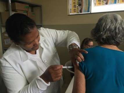 Prefeitura lança nova fase de vacinação contra gripe A com 15 mil doses 