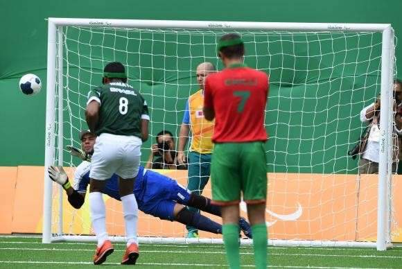 Em sua estreia e de virada, Brasil vence Marrocos por 3 a 1 no futebol de 5