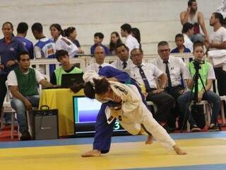 Judocas durante competição do ano passado na Capital (Foto: Arquivo/Campo Grande News)