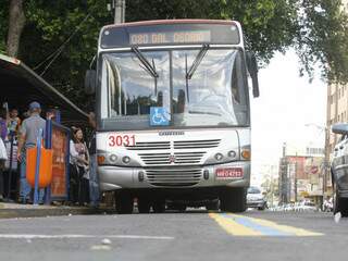 Preço da tarifa de ônibus passa a custar R$ 2,85 a partir de amanhã. (Foto: João Garrigó)