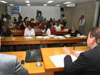 Deputados ouvem trabalhador em primeira audiência pública realizada pela CPI. (Foto: Divulgação)