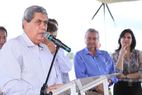 Governador reforma dique para dar &ldquo;tranquilidade&rdquo; &agrave; popula&ccedil;&atilde;o de Porto Murtinho