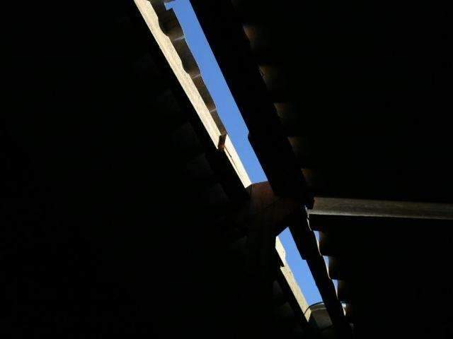 Com casa de mutir&atilde;o danificada, fam&iacute;lia &eacute; obrigada a voltar para barraco