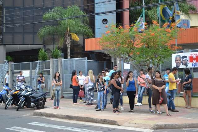 F&aacute;cil e dif&iacute;cil: de demarca&ccedil;&atilde;o de terras a direito gay, quest&otilde;es dividem opini&atilde;o