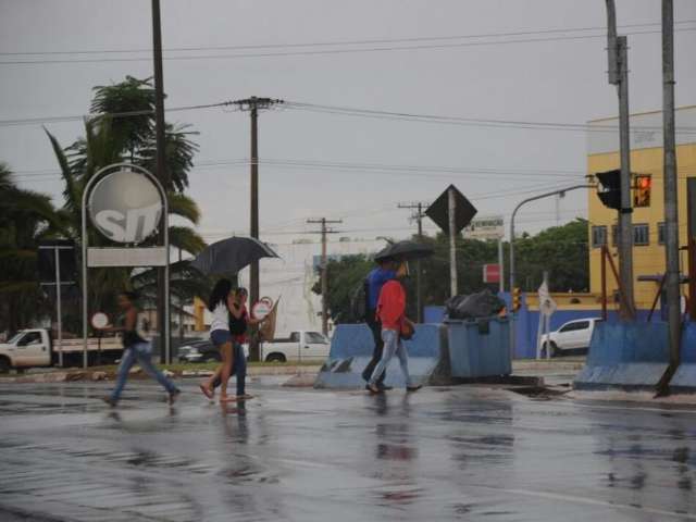 Inmet coloca Capital e outros 42 munic&iacute;pios em alerta de tempestade com granizo