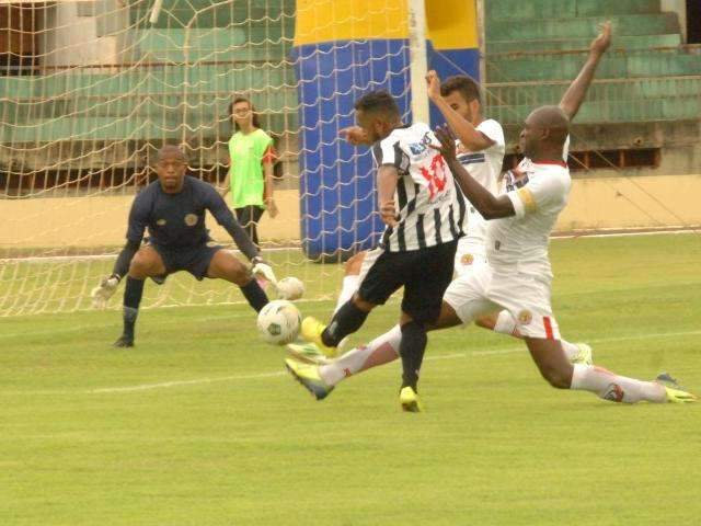 Sete conta com refor&ccedil;os para buscar recupera&ccedil;&atilde;o no Estadual