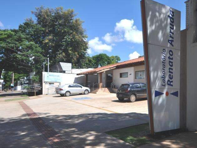 Rede compra 12 laborat&oacute;rios de MS e promete dobrar atendimento