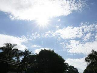 Em Campo Grahde, a previsão para hoje à tarde é de temperatura de até 37ºC (Foto: Kisie Ainoã)